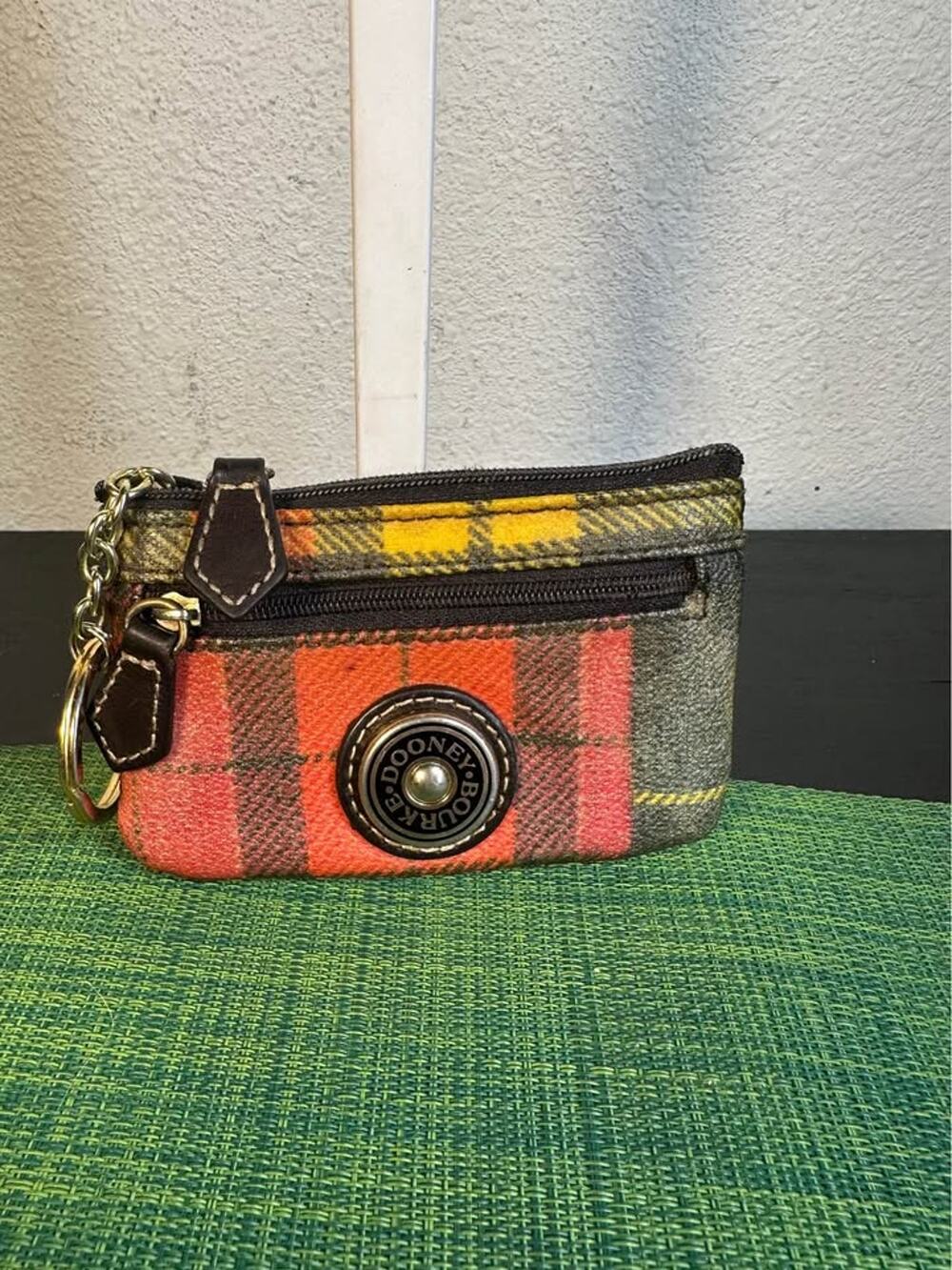 Vintage Dooney & Bourke Homespun Patched Plaid Mini Zip Coin Purse w/keychain ￼